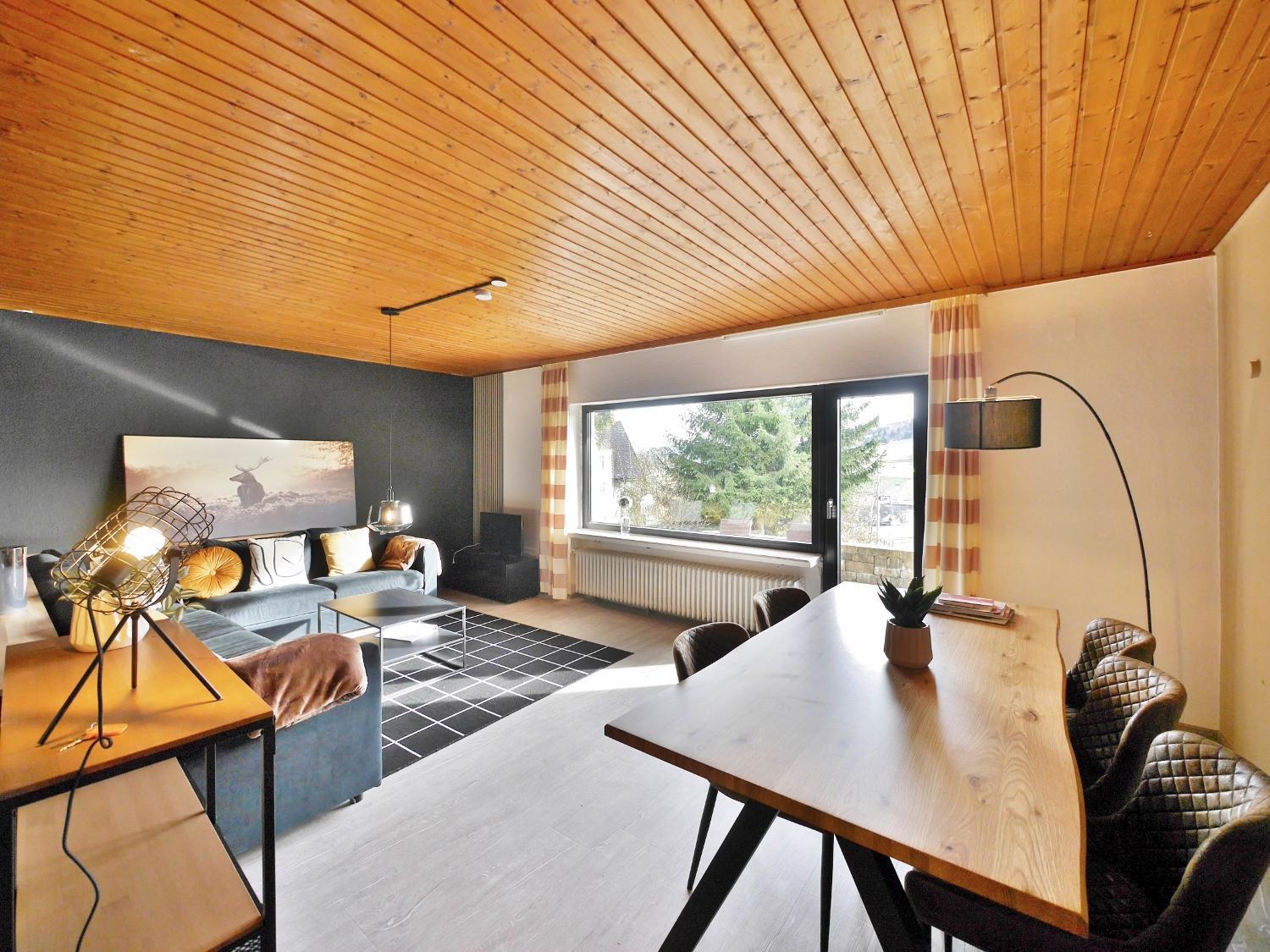 Quartier12 - In & Bike Out - Hang & L!ebe *